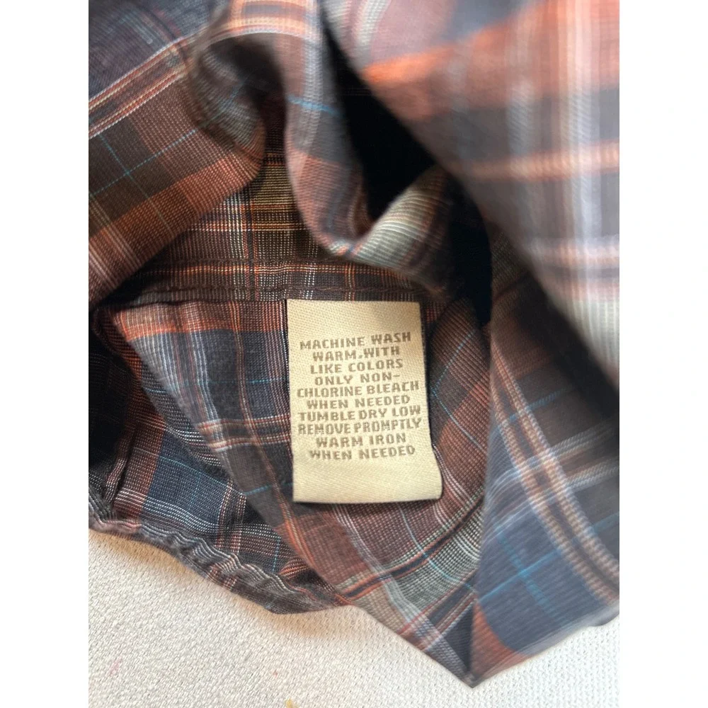 SunRiver Mens Small Brown Plaid Button Down Shirt Wrinkle Stain Resistant